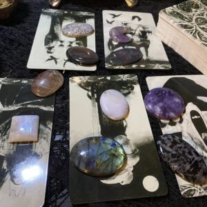 Tarot reading and custom intuitive pendant